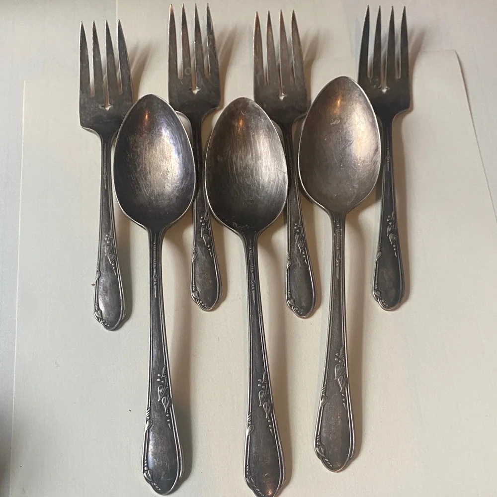 Vintage Silver- Plate Rogers Bros Oneida A1 Plus 4 Forks 3 Spoons